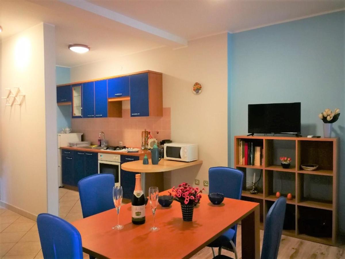 Apartments Bilic With Garden & Swimming Pool - 50M From The Beach Pjescana Uvala Esterno foto