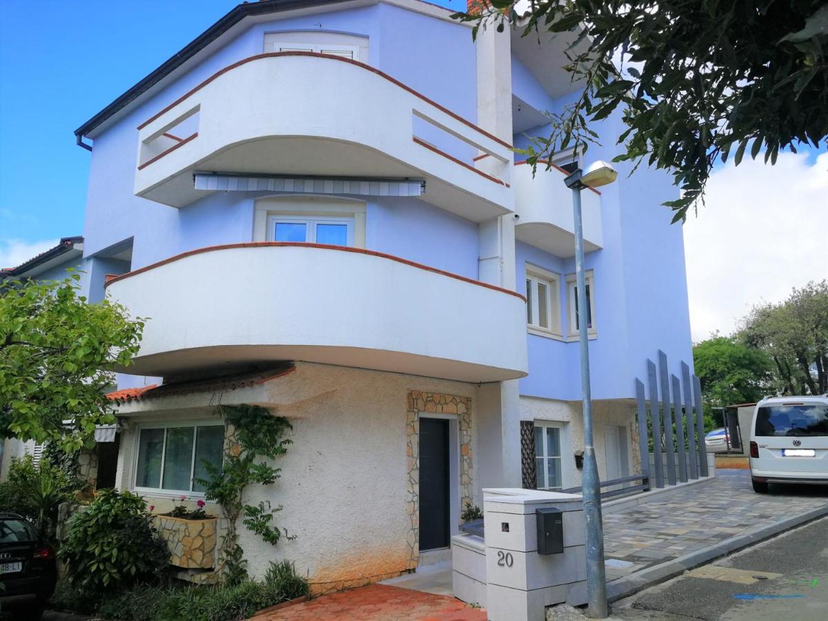 Apartments Bilic With Garden & Swimming Pool - 50M From The Beach Pjescana Uvala Esterno foto